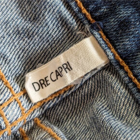 Rag & Bone Low Rise Medium Wash Distressed Raw Hem Cropped Dre Capri Jeans - Picture 3 of 5